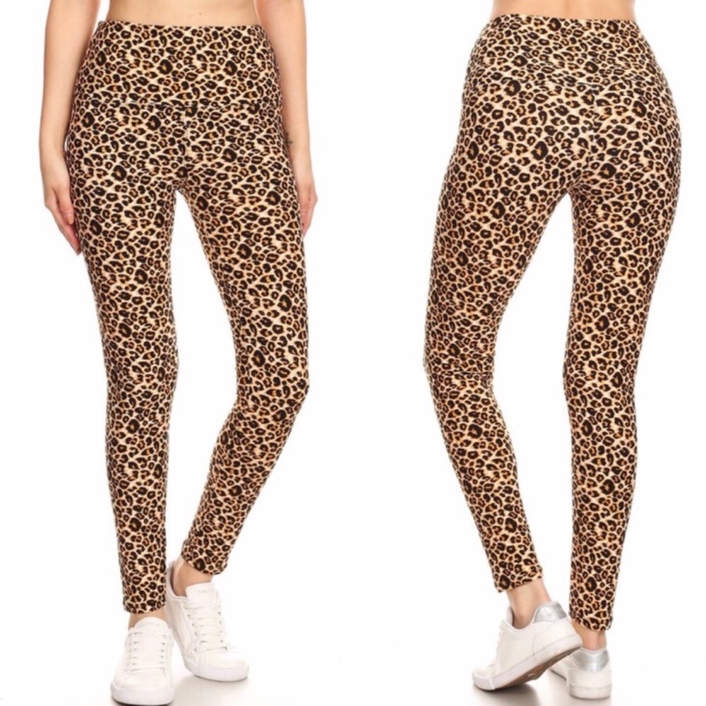 Final Sale!Leopard Knit Yoga Leggings - Picture 2 of 3